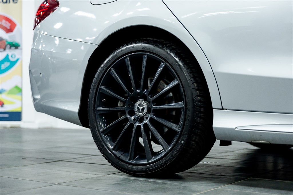 Used Mercedes-Benz C Class 2020 for sale - 76615892: Photo 9