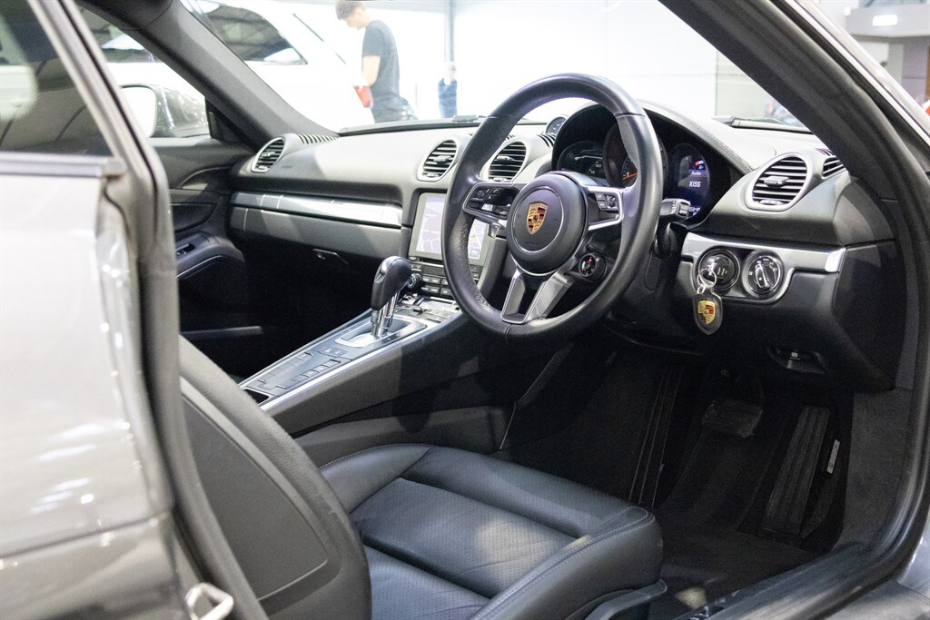 Used Porsche 718 Cayman 2019 for sale - 77971956: Photo 12