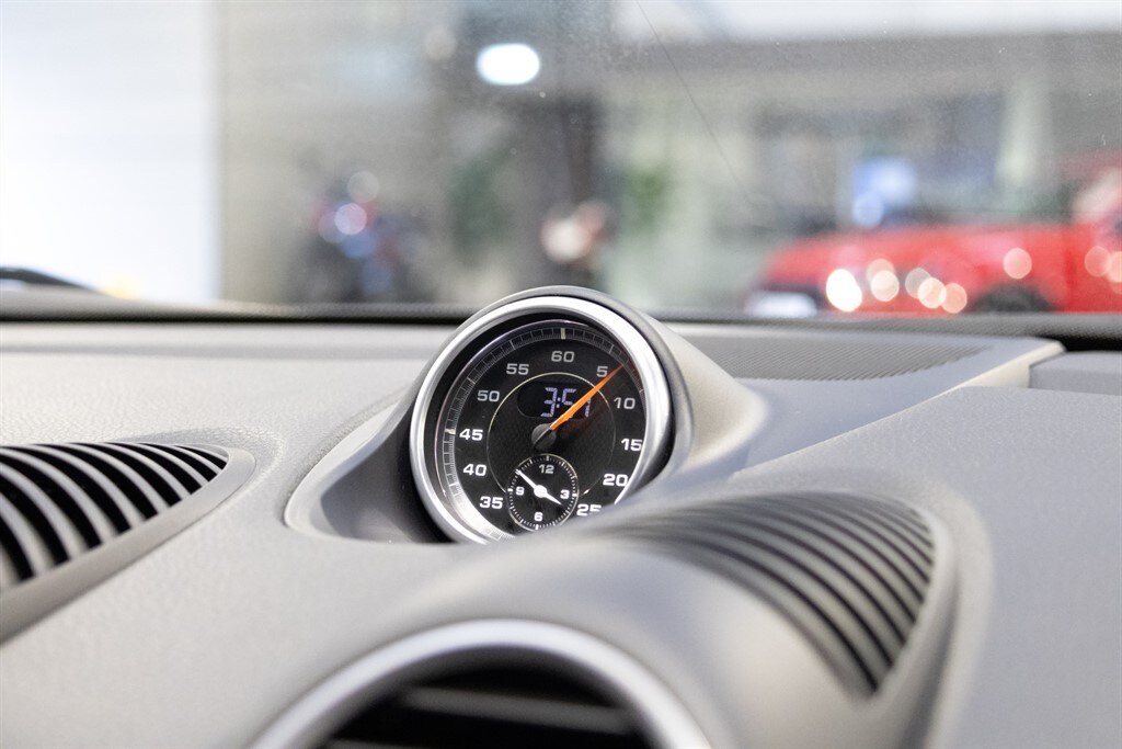 Used Porsche 718 Cayman 2019 for sale - 77971956: Photo 15