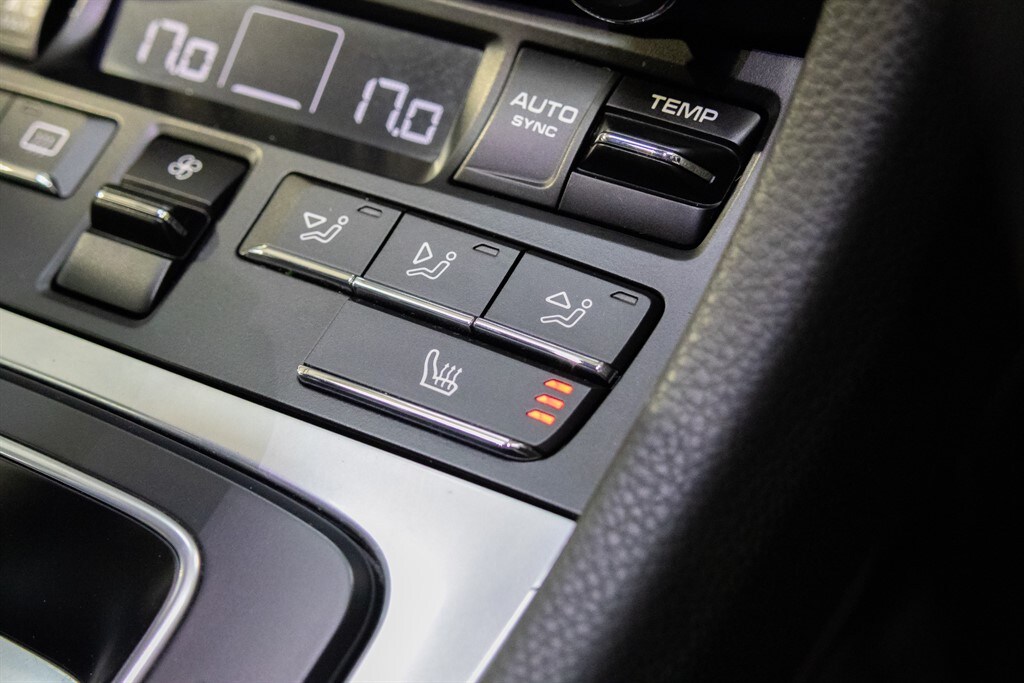 Used Porsche 718 Cayman 2019 for sale - 77971956: Photo 25