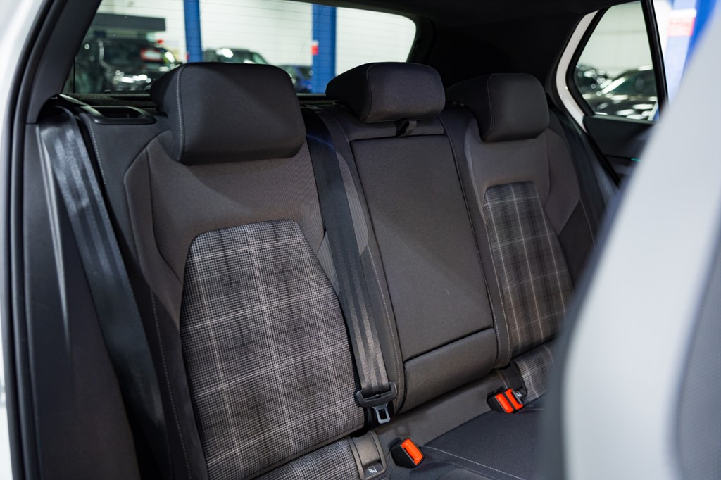 Used Volkswagen Golf 2022 for sale - 76351104: Photo 56