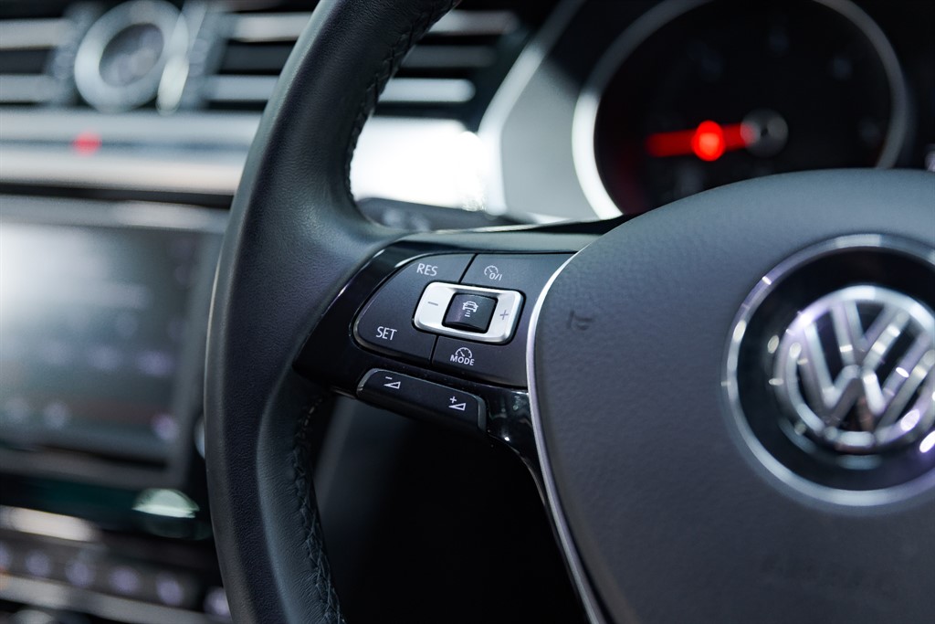 Used Volkswagen Passat 2016 for sale - 76544666: Photo 24