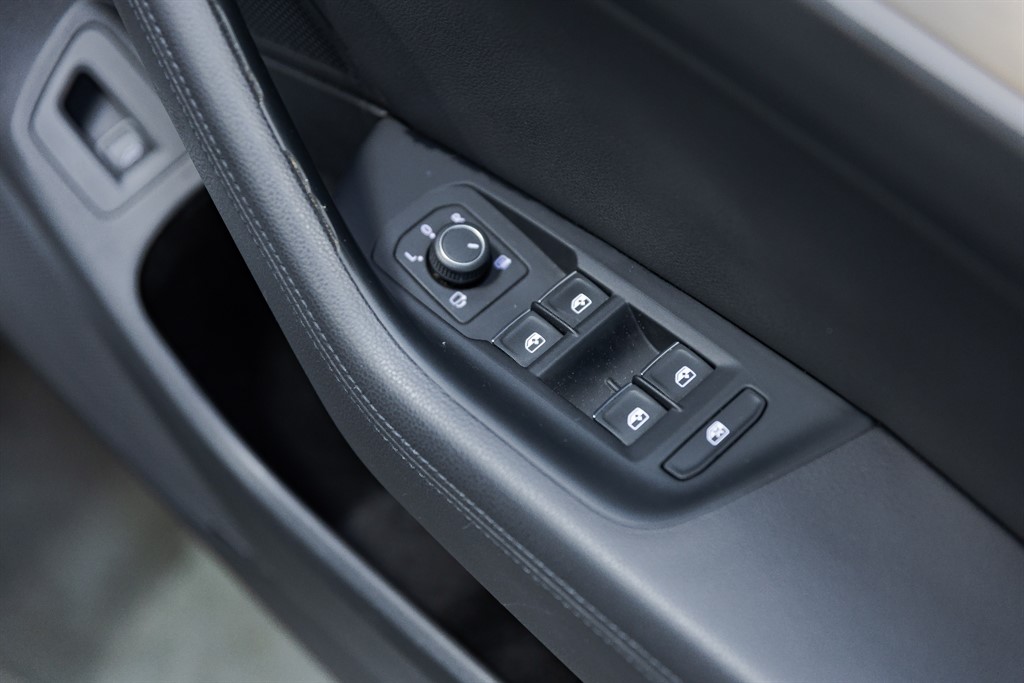 Used Volkswagen Passat 2016 for sale - 76544666: Photo 28