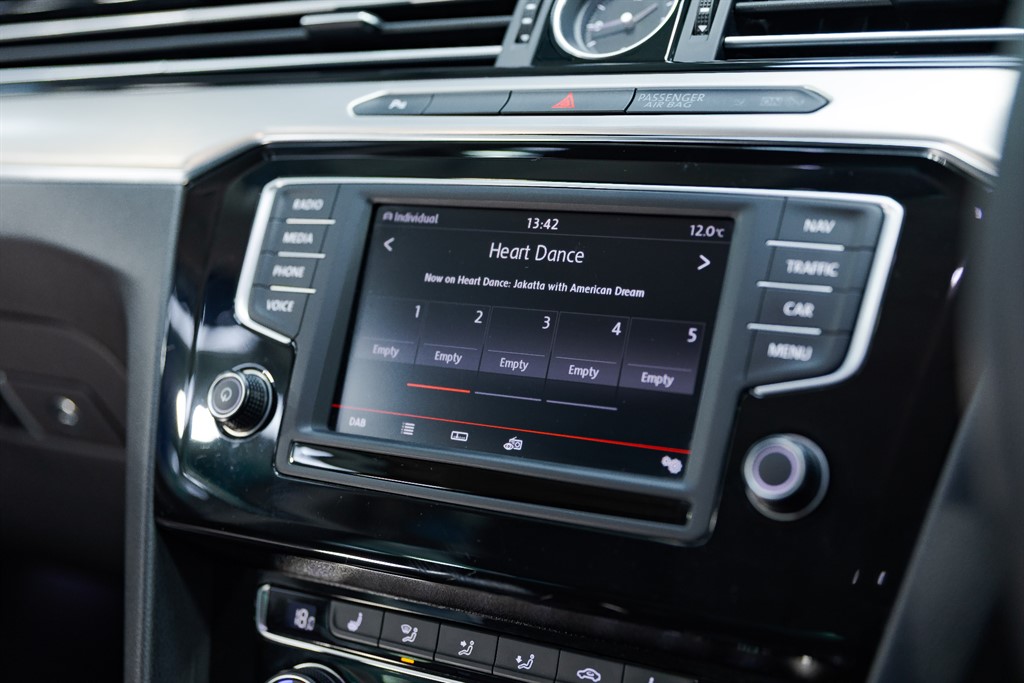 Used Volkswagen Passat 2016 for sale - 76544666: Photo 32