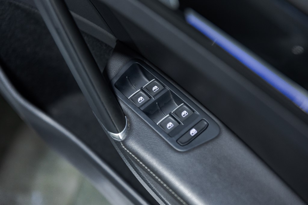 Used Volkswagen Golf 2018 for sale - 76552579: Photo 32