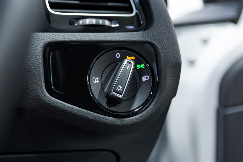 Used Volkswagen Golf 2018 for sale - 76552579: Photo 33