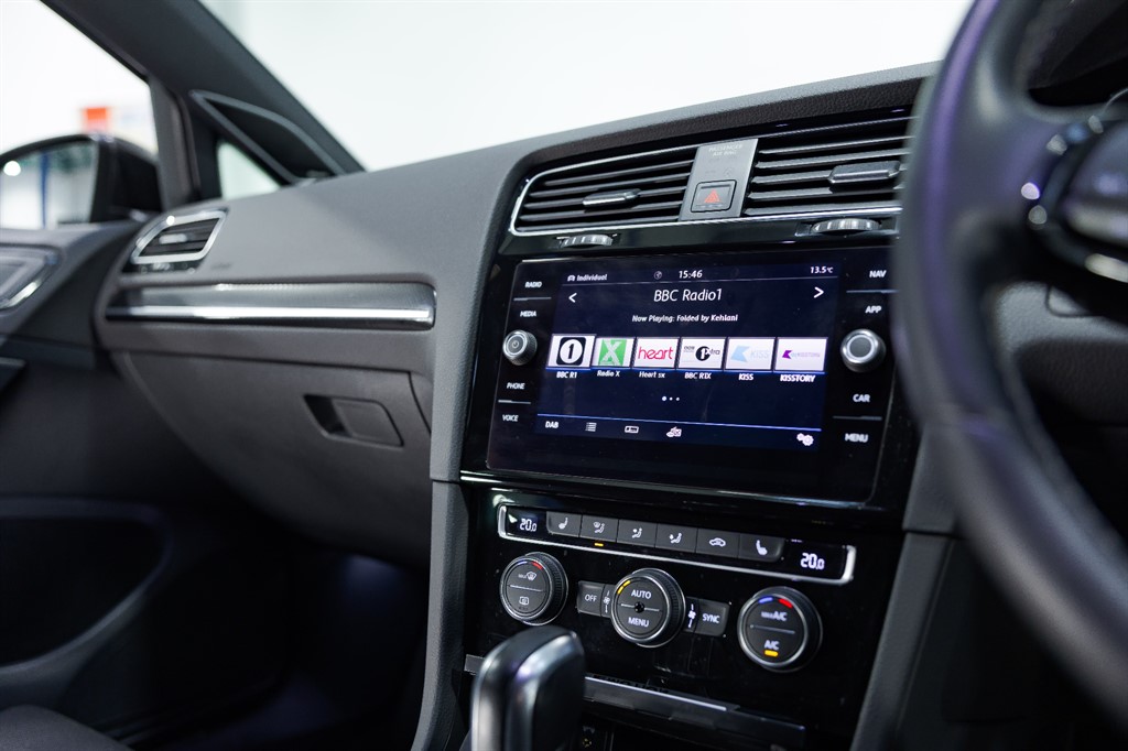 Used Volkswagen Golf 2018 for sale - 76552579: Photo 34