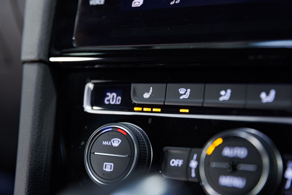 Used Volkswagen Golf 2018 for sale - 76552579: Photo 45