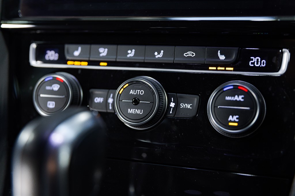 Used Volkswagen Golf 2018 for sale - 76552579: Photo 46