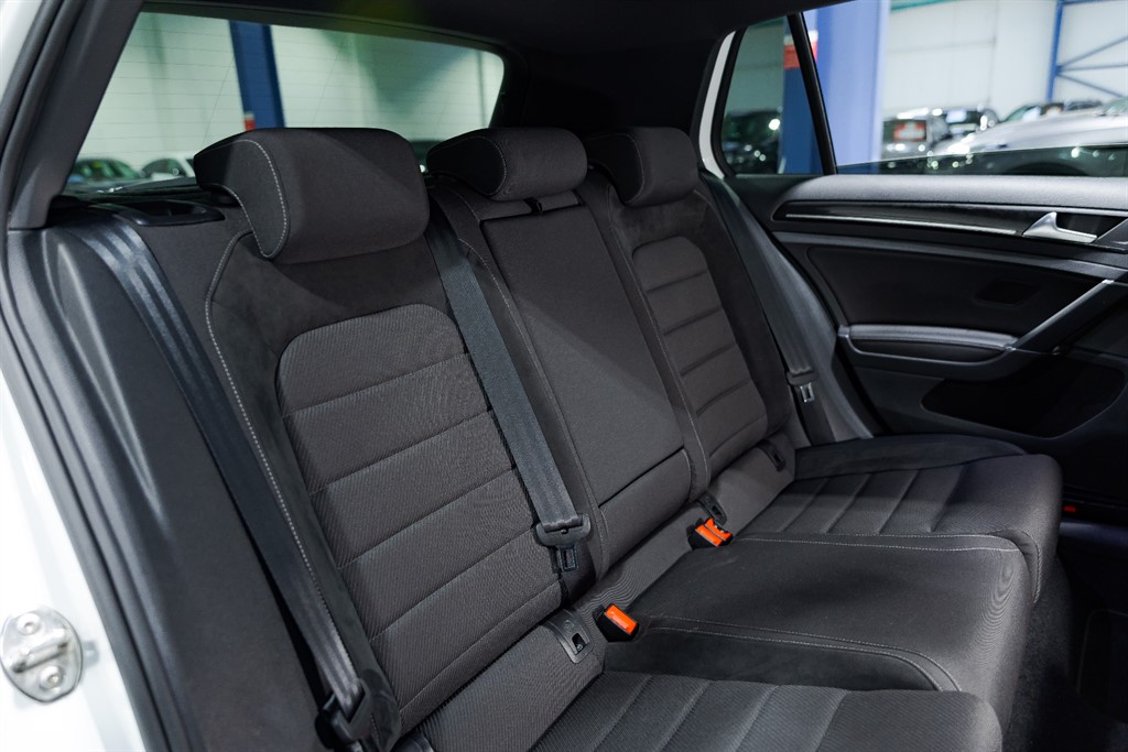 Used Volkswagen Golf 2018 for sale - 76552579: Photo 58