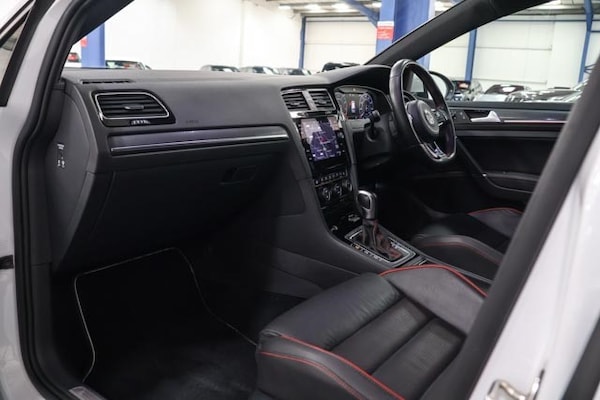 Used Volkswagen Golf 2019 for sale - 76003801: Photo 10