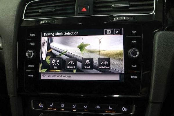 Used Volkswagen Golf 2019 for sale - 76003801: Photo 19