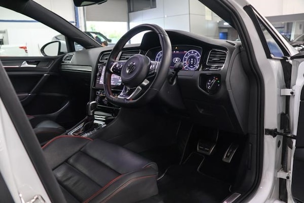 Used Volkswagen Golf 2019 for sale - 76003801: Photo 9