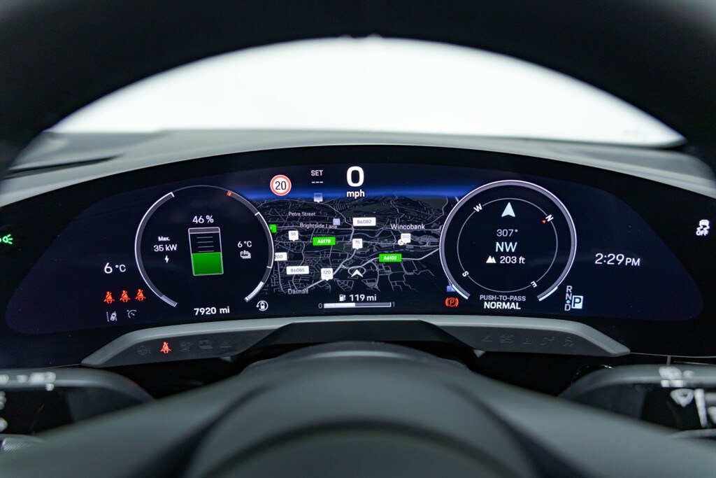 Used Porsche Taycan 2024 for sale - 77450120: Photo 30