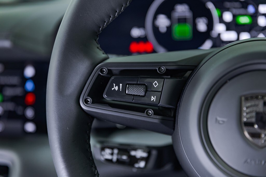 Used Porsche Taycan 2024 for sale - 77450120: Photo 32