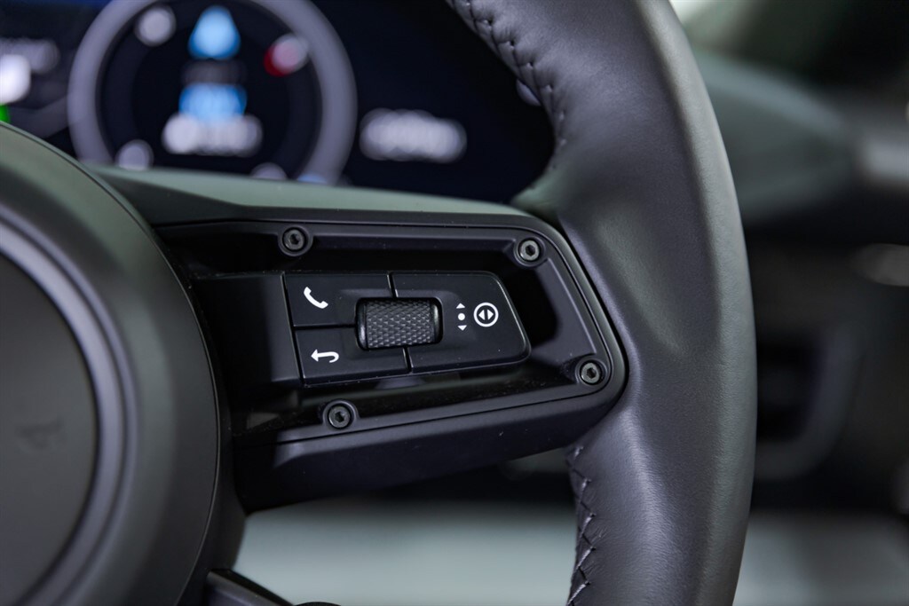 Used Porsche Taycan 2024 for sale - 77450120: Photo 33