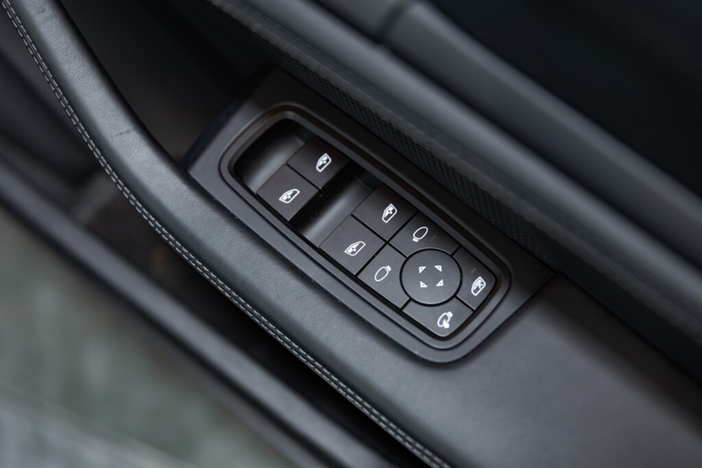 Used Porsche Taycan 2024 for sale - 77450120: Photo 35