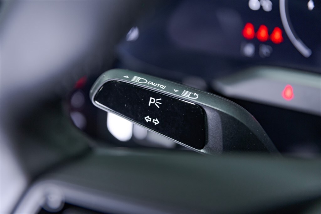 Used Porsche Taycan 2024 for sale - 77450120: Photo 39