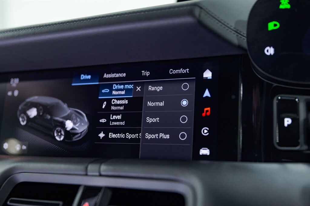 Used Porsche Taycan 2024 for sale - 77450120: Photo 52