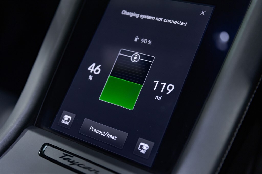 Used Porsche Taycan 2024 for sale - 77450120: Photo 61