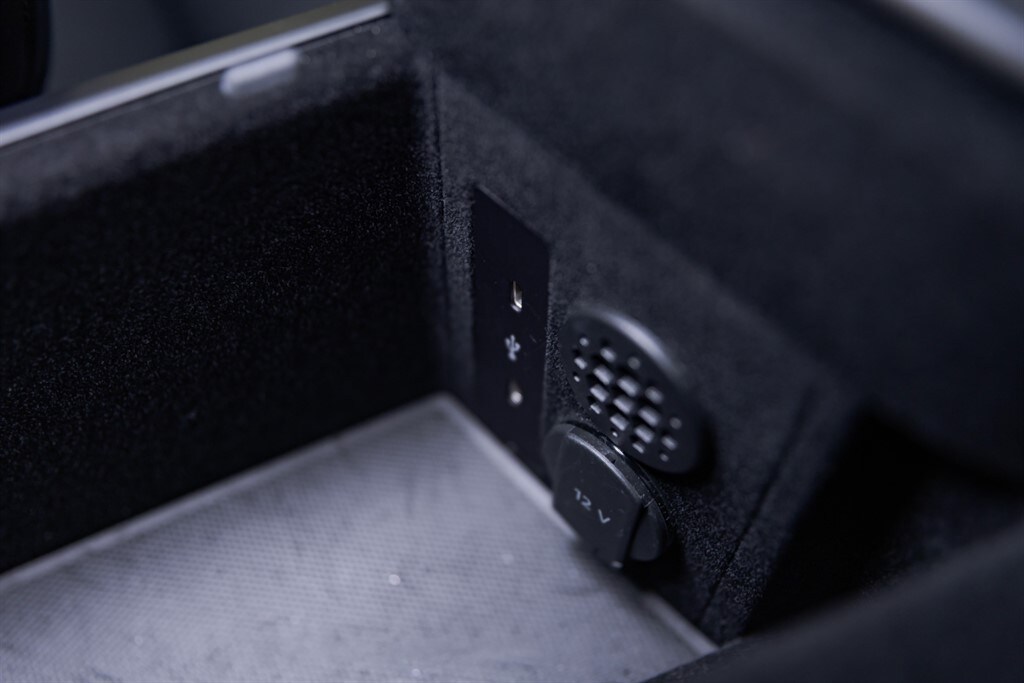 Used Porsche Taycan 2024 for sale - 77450120: Photo 64