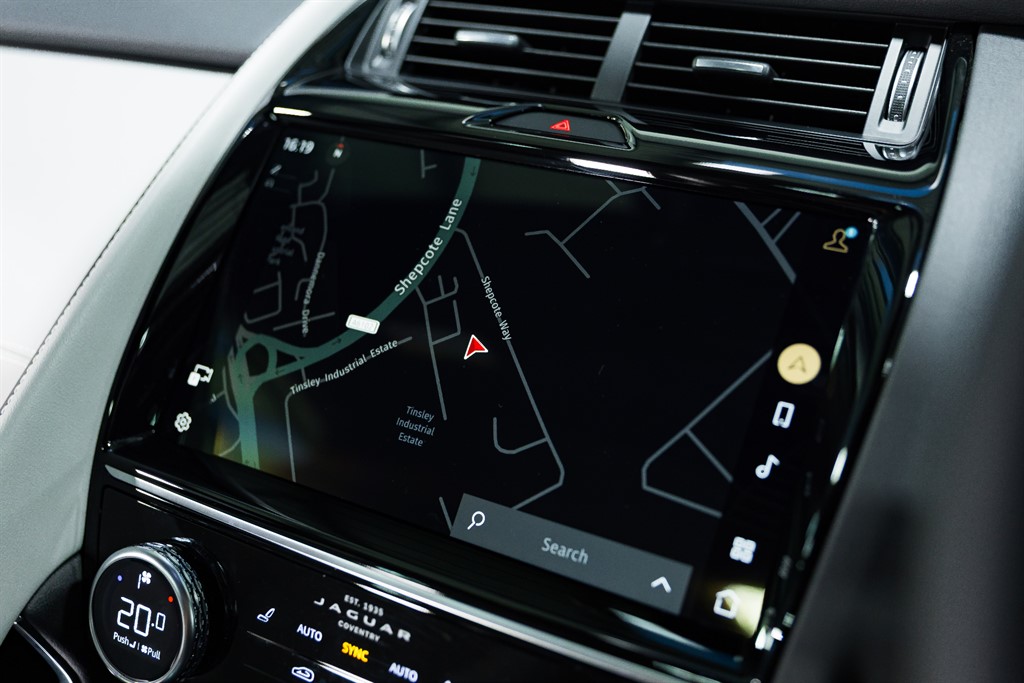 Used Jaguar E-Pace 2023 for sale - 76532372: Photo 39