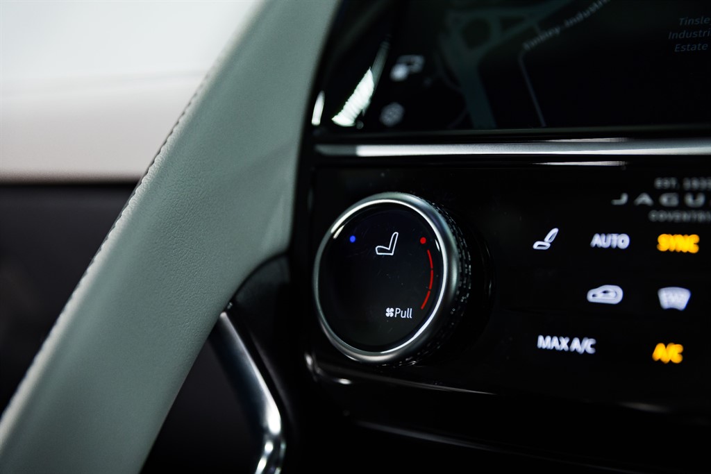 Used Jaguar E-Pace 2023 for sale - 76532372: Photo 41