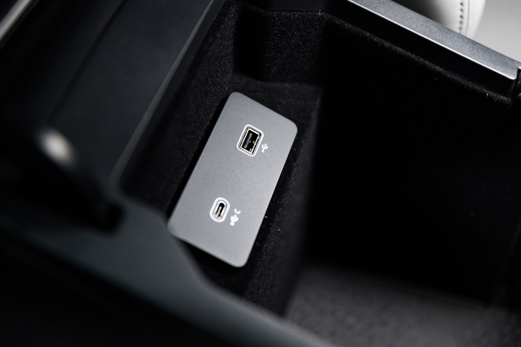 Used Jaguar E-Pace 2023 for sale - 76532372: Photo 50