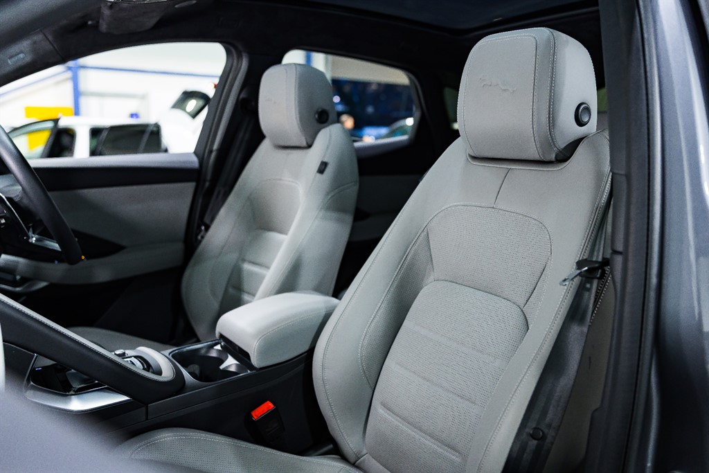 Used Jaguar E-Pace 2023 for sale - 76532372: Photo 53