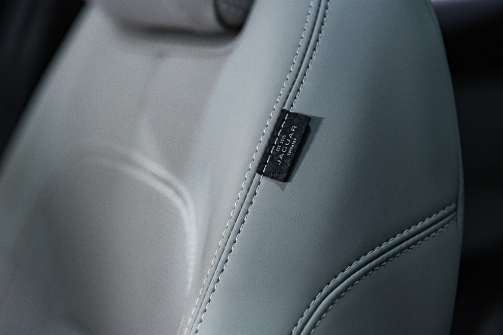 Used Jaguar E-Pace 2023 for sale - 76532372: Photo 56