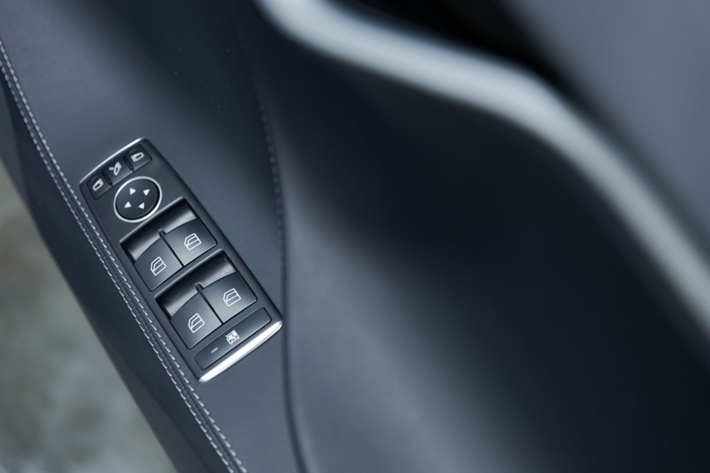 Used Tesla Model S 2020 for sale - 77354038: Photo 33