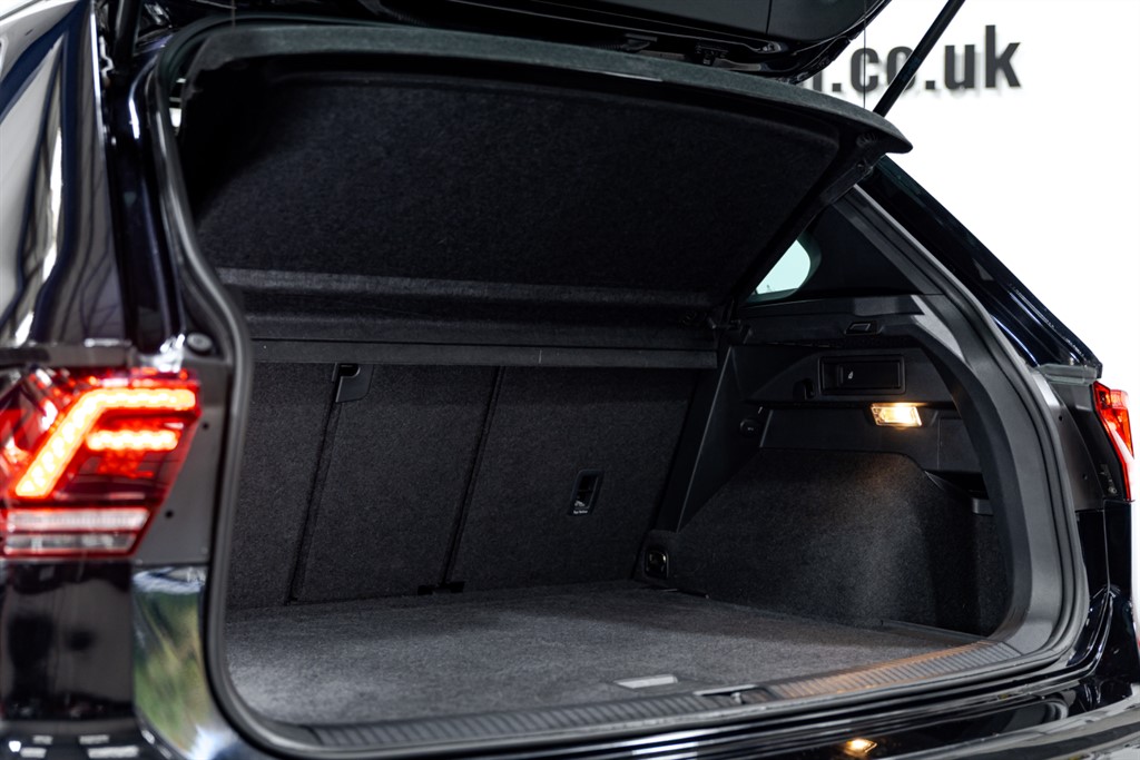 Used Volkswagen Tiguan 2017 for sale - 76184134: Photo 10