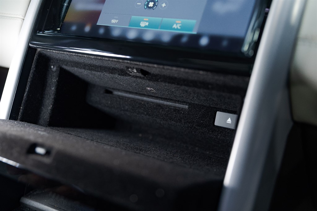 Used Land Rover Discovery 2019 for sale - 76835105: Photo 51