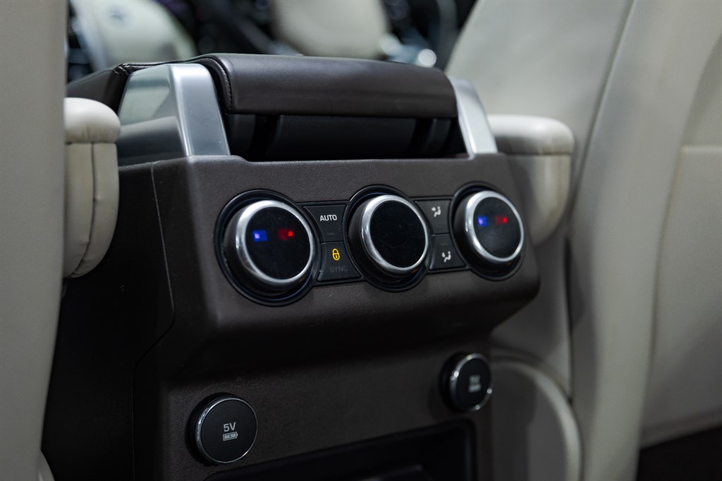 Used Land Rover Discovery 2019 for sale - 76835105: Photo 74