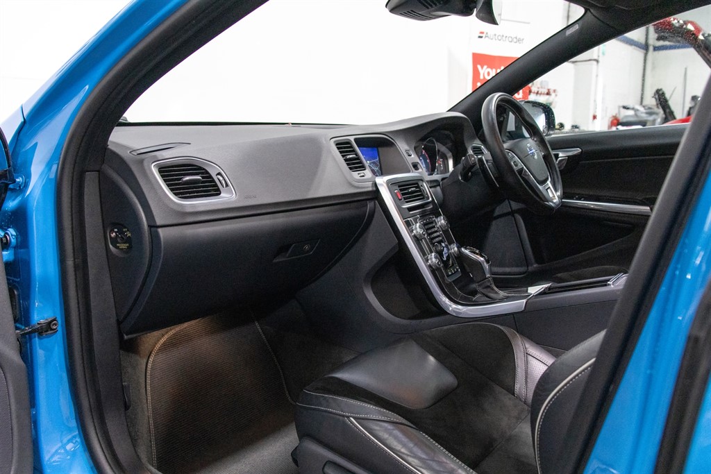 Used Volvo V60 2014 for sale - 77653367: Photo 13