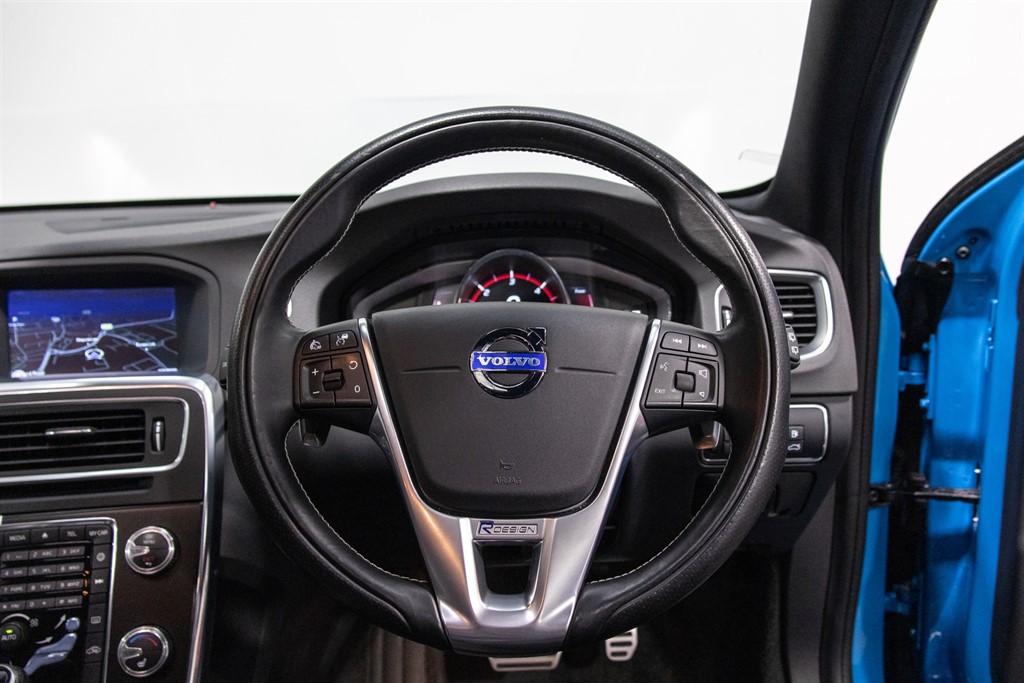 Used Volvo V60 2014 for sale - 77653367: Photo 14