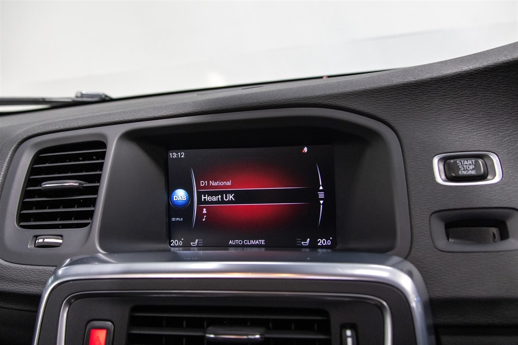 Used Volvo V60 2014 for sale - 77653367: Photo 16