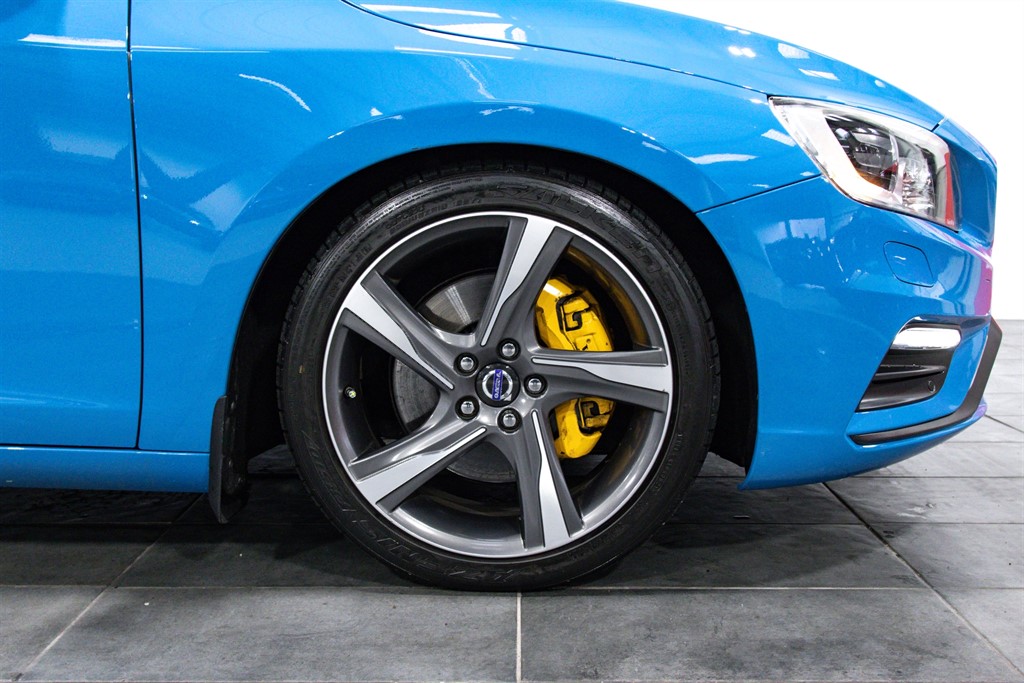 Used Volvo V60 2014 for sale - 77653367: Photo 4