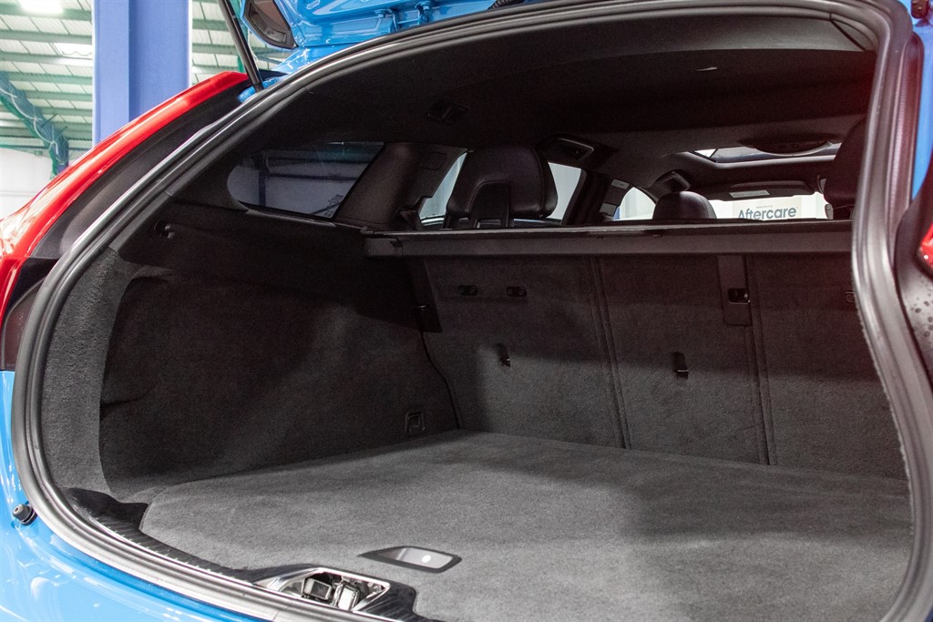 Used Volvo V60 2014 for sale - 77653367: Photo 8