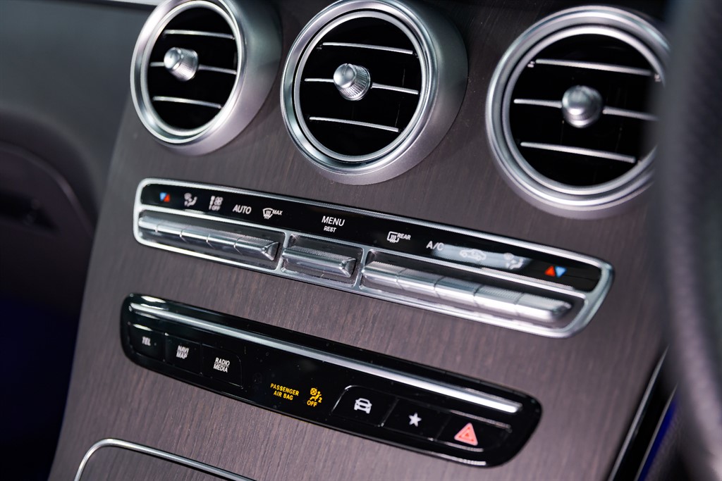 Used Mercedes-Benz 300 2022 for sale - 77151744: Photo 59