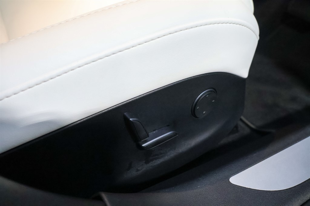 Used Tesla Model S 2019 for sale - 76636040: Photo 13