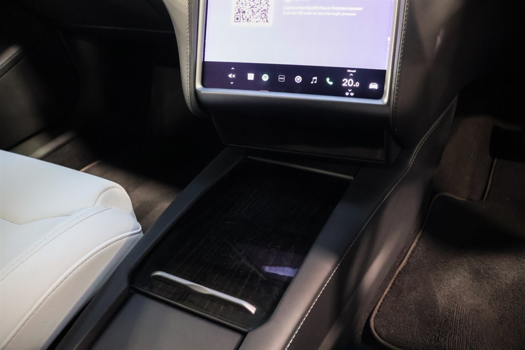 Used Tesla Model S 2019 for sale - 76636040: Photo 30