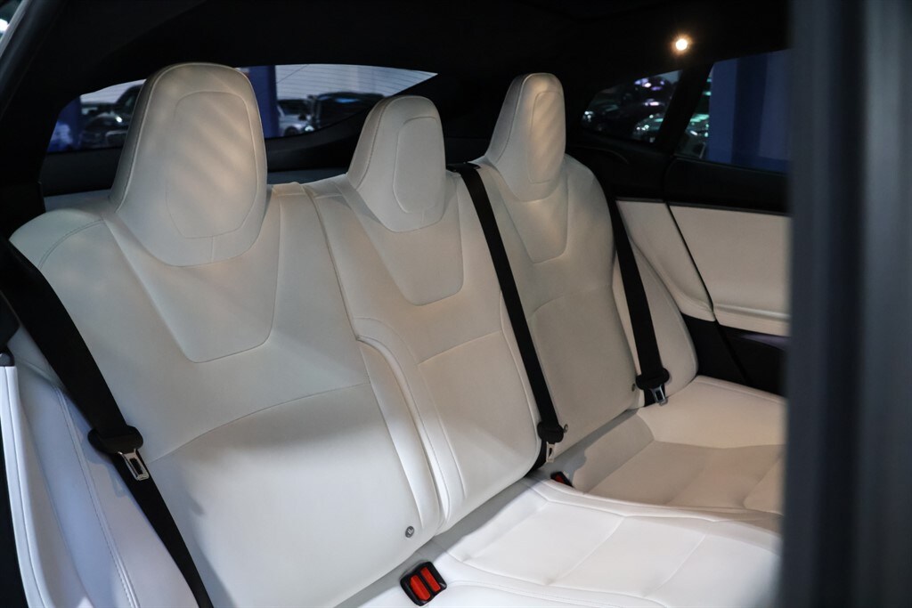 Used Tesla Model S 2019 for sale - 76636040: Photo 36