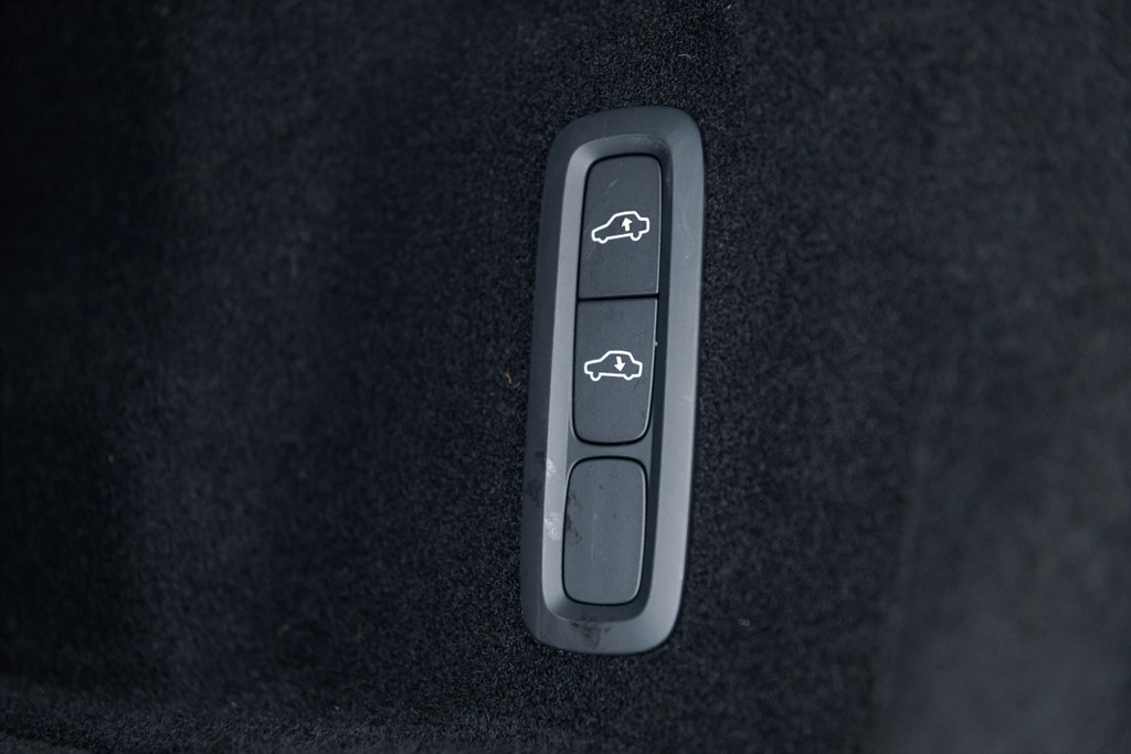 Used Volvo XC60 2023 for sale - 76796673: Photo 22