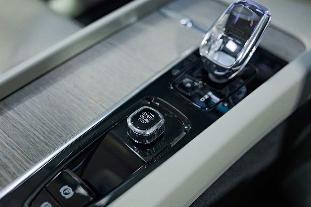 Used Volvo XC60 2023 for sale - 76796673: Photo 46