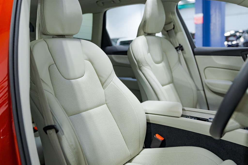 Used Volvo XC60 2023 for sale - 76796673: Photo 56