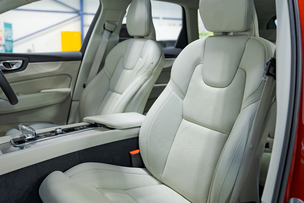 Used Volvo XC60 2023 for sale - 76796673: Photo 57