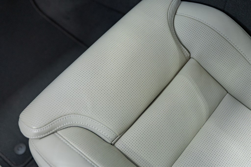 Used Volvo XC60 2023 for sale - 76796673: Photo 60