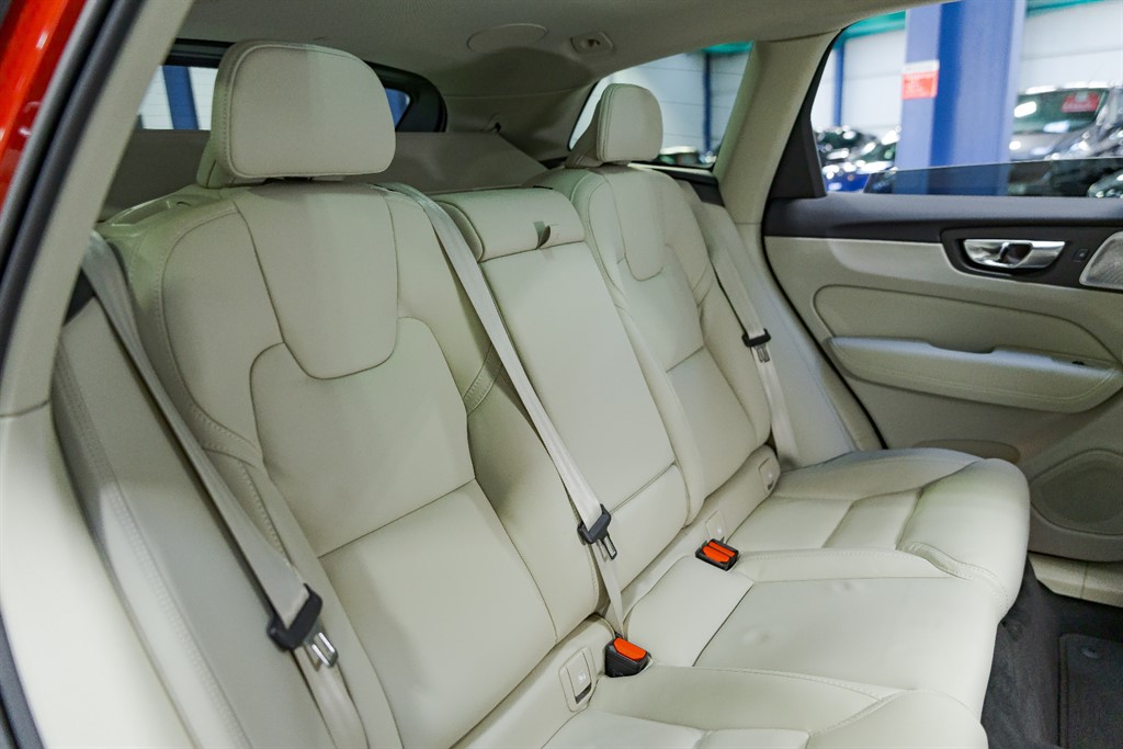 Used Volvo XC60 2023 for sale - 76796673: Photo 62