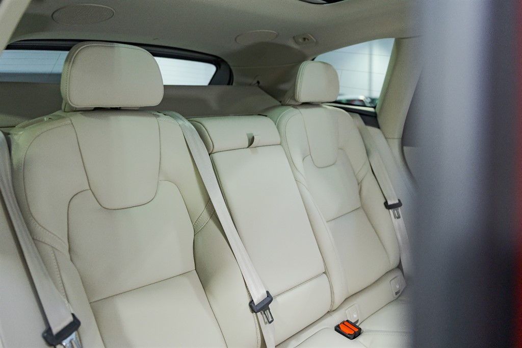 Used Volvo XC60 2023 for sale - 76796673: Photo 63